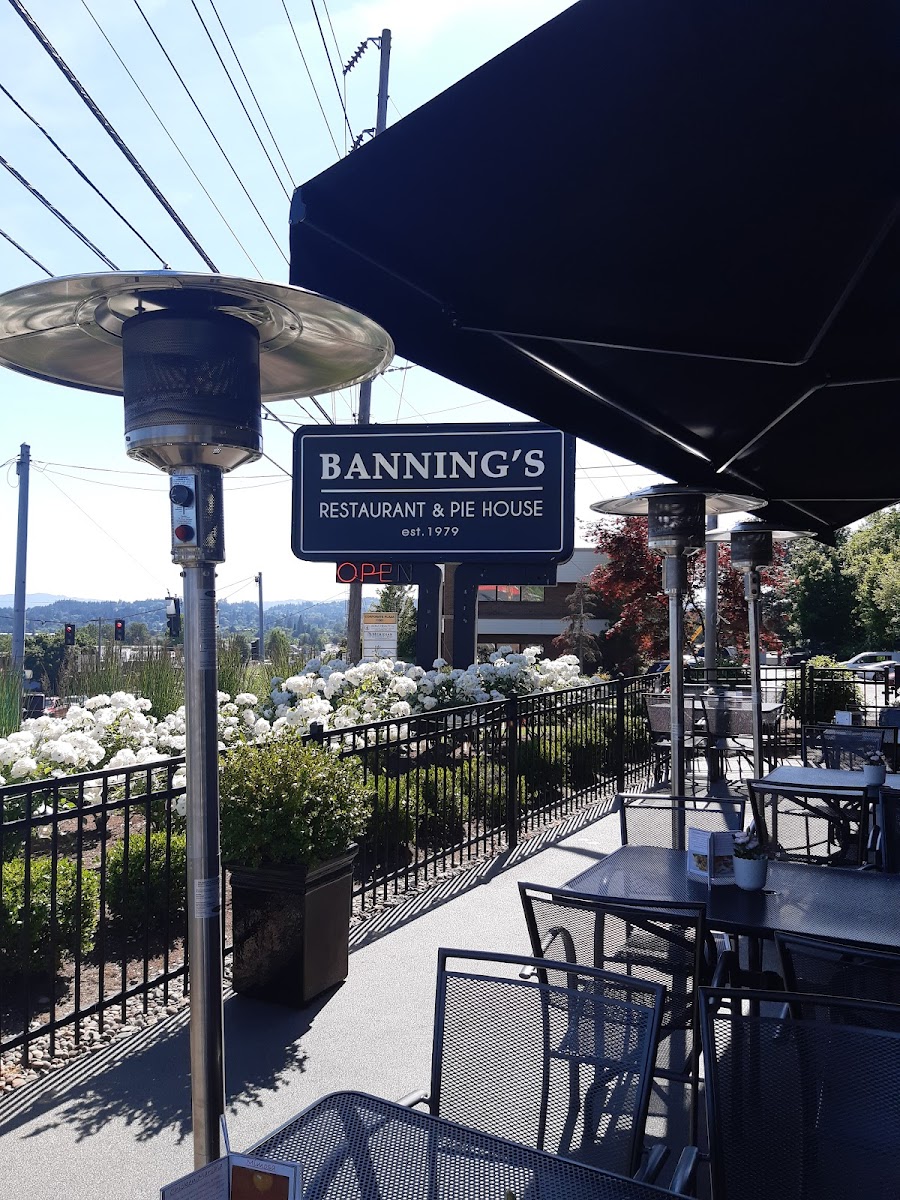 Banning's Restaurant & Pie House